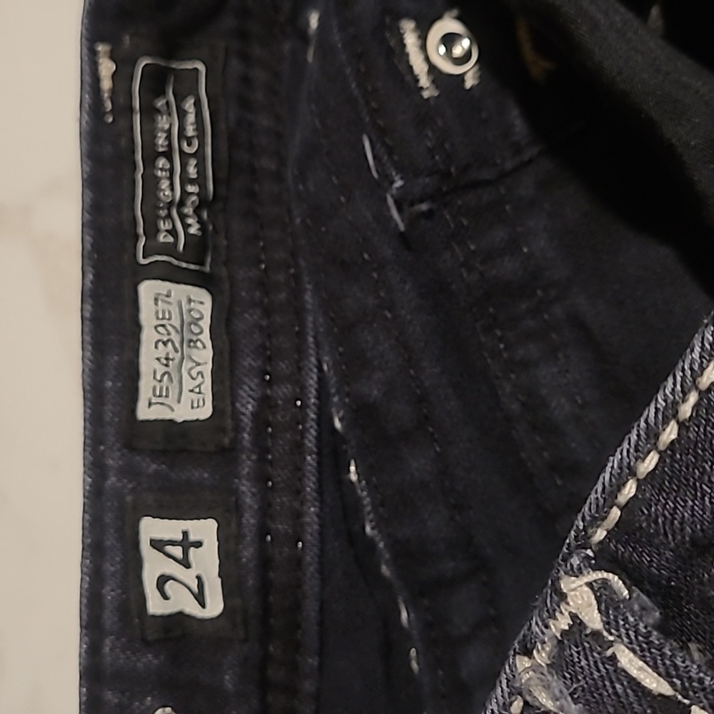 Miss Me  Jeans with White Stitching and Rhinestones Dark Blue Or Black Sz 24 - Picture 6 of 12